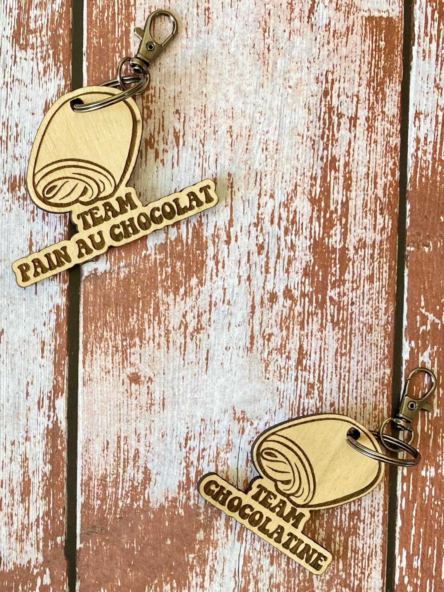 Porte-clés TEAM PAIN AU CHOCOLAT Personnalisé | Cadeau Gourmand Bois Gravé | Grav' & Vous