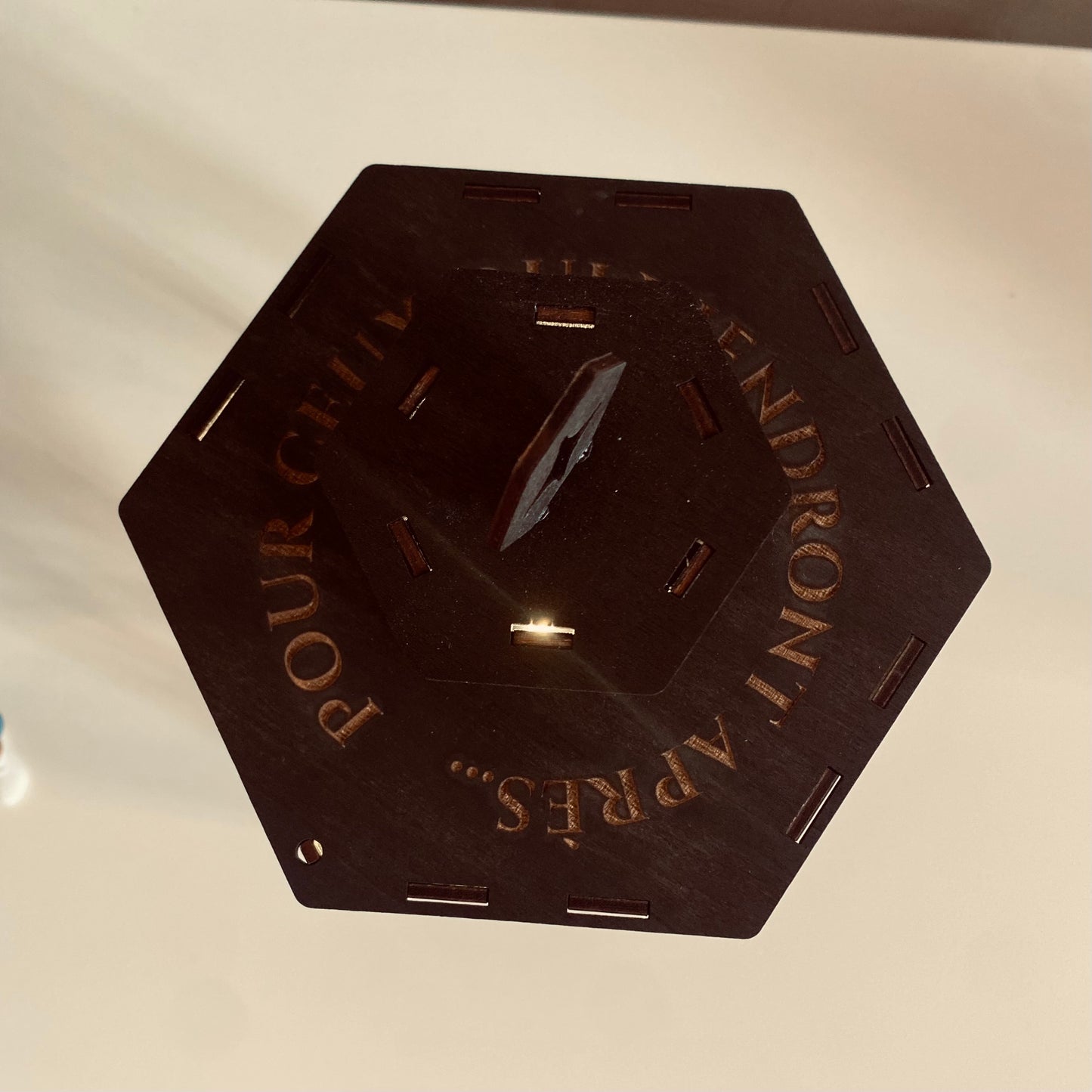 Lanterne Clair Obscur : Expédition 33 | Lampe Bois | Grav' & Vous