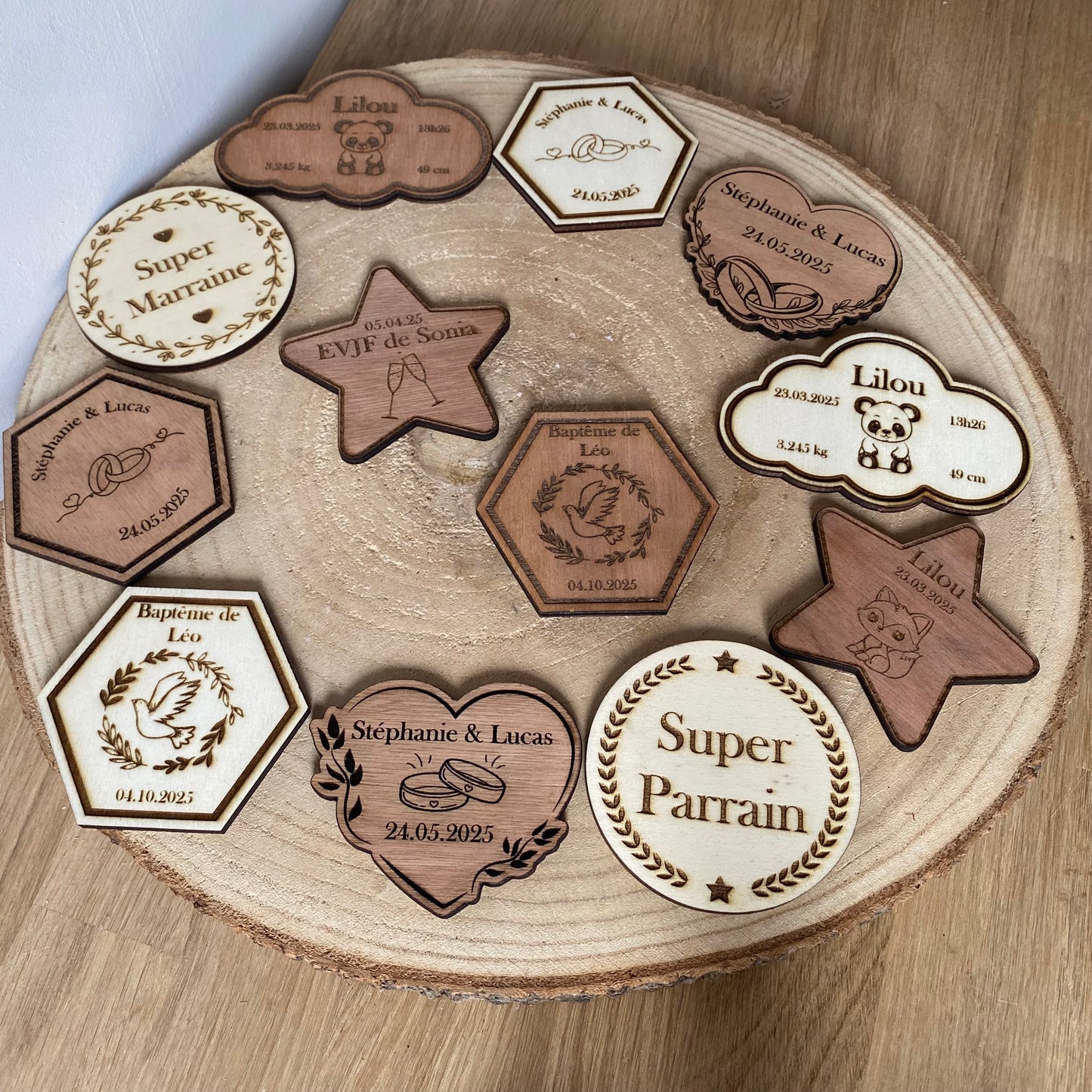 ensemble de magnets en bois personnalisés, différentes formes (cœur, étoile, nuage, rond, hexagone)
