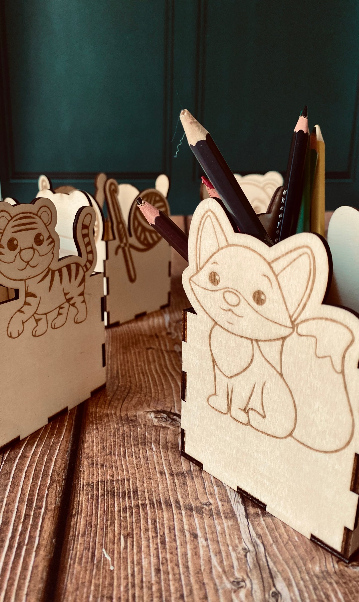 Pot à Crayons Enfant – Bois Gravé au Laser – Grav' & Vous