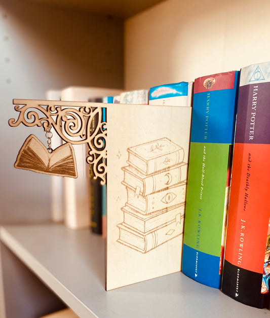 Séparateur décoratif en pour bibliothèque | Style féérique et gothique | Grav' & Vous