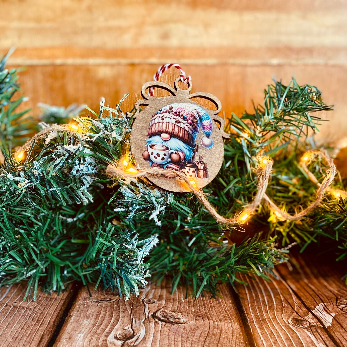 NOËL | Boule de Noël en bois | Gnome café ☕🎄 | Grav' & Vous