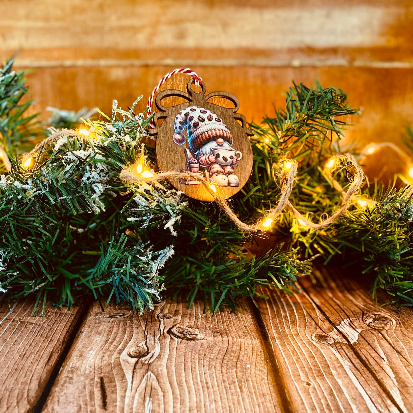 NOËL | Boule de Noël en bois | Gnome café ☕🎄 | Grav' & Vous