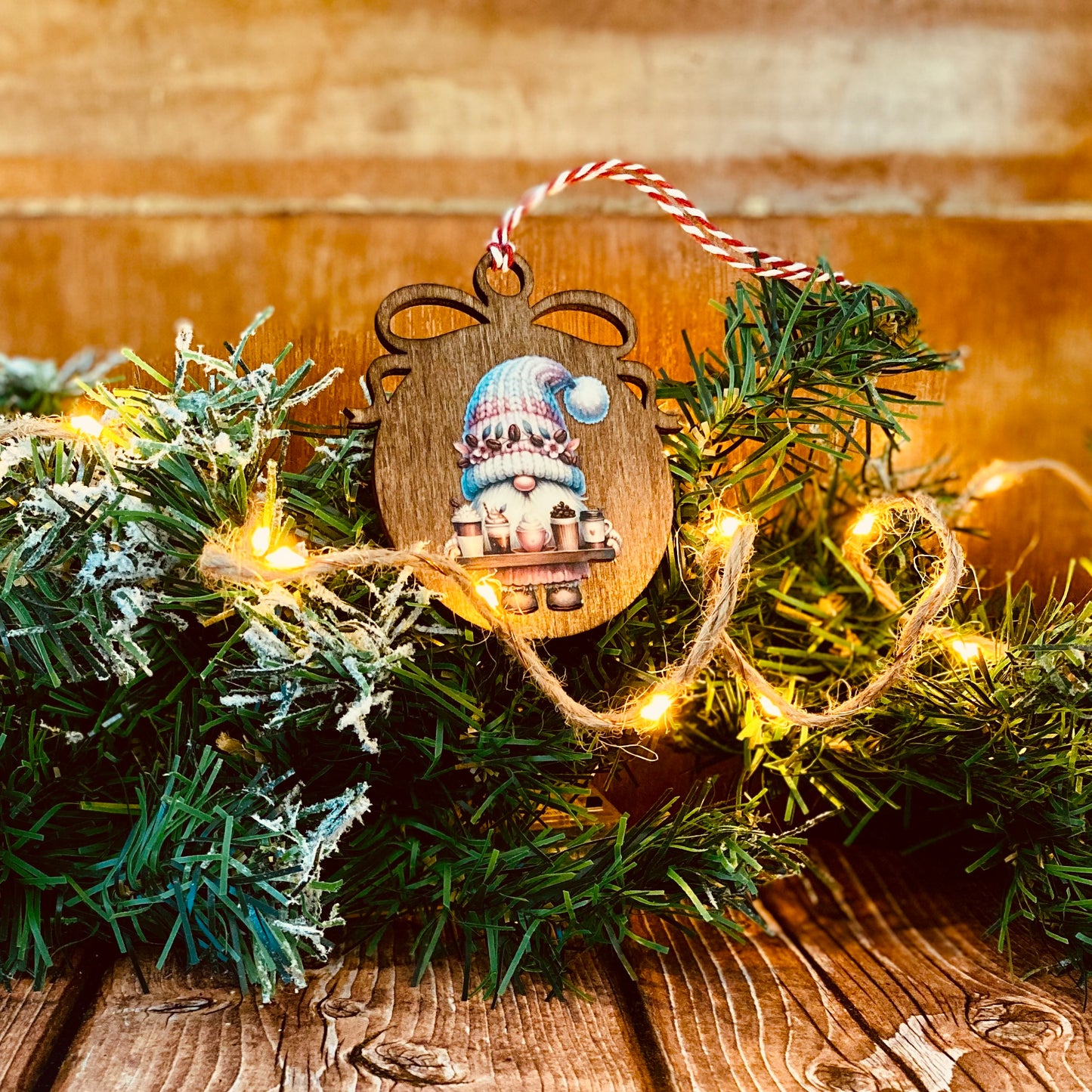 NOËL | Boule de Noël en bois | Gnome café ☕🎄 | Grav' & Vous
