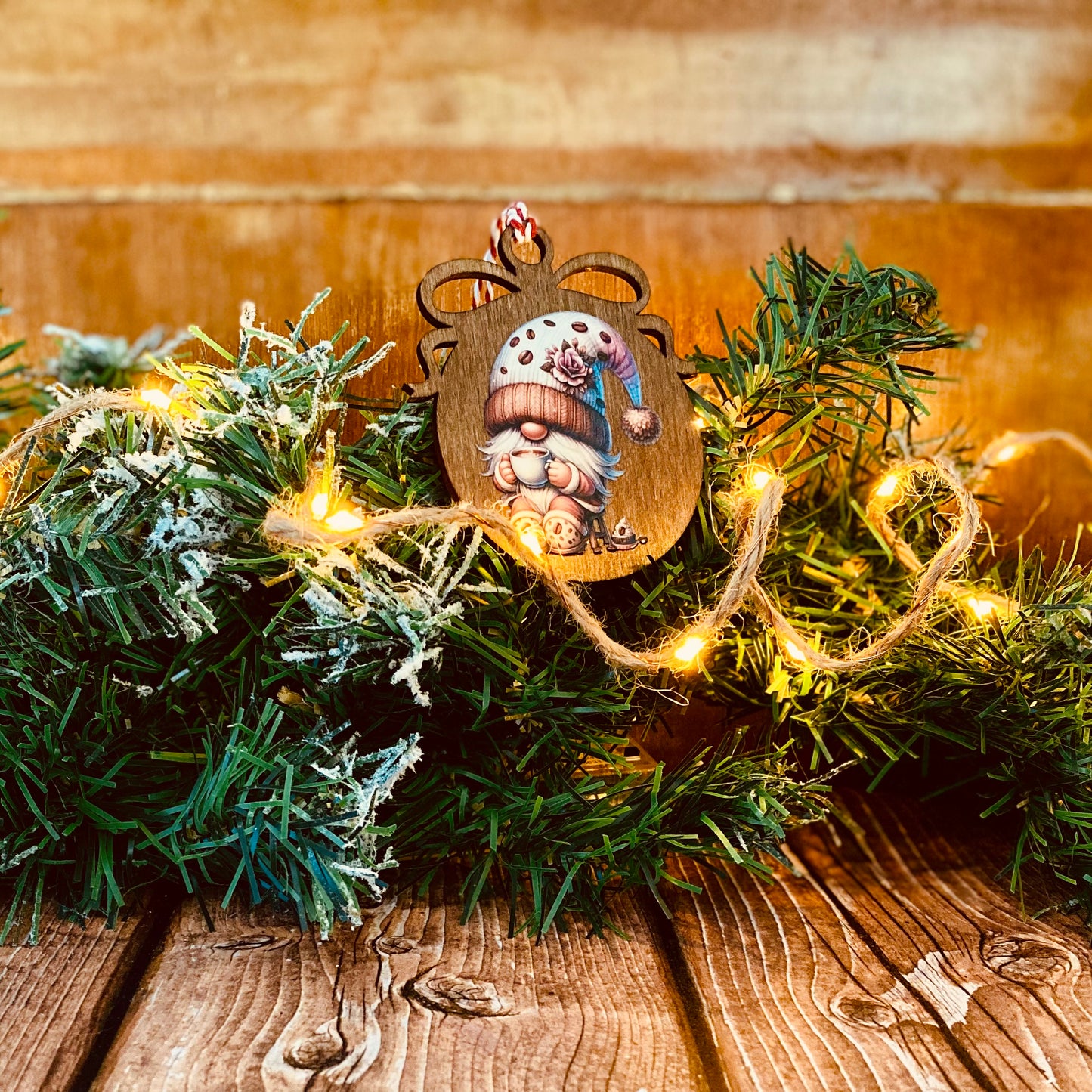 NOËL | Boule de Noël en bois | Gnome café ☕🎄 | Grav' & Vous