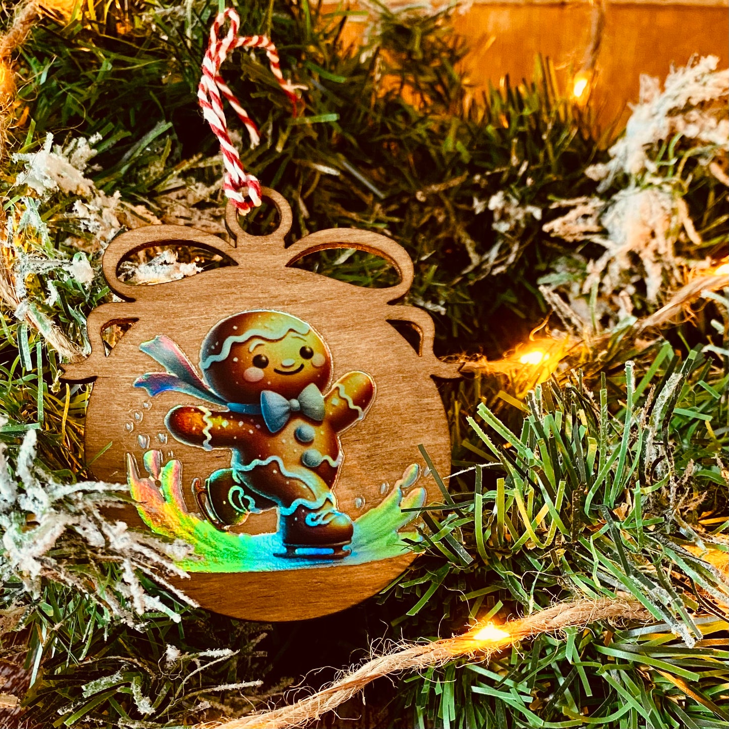 NOËL | Boule de Noël en bois | Holographique ☕🎄 | Grav' & Vous