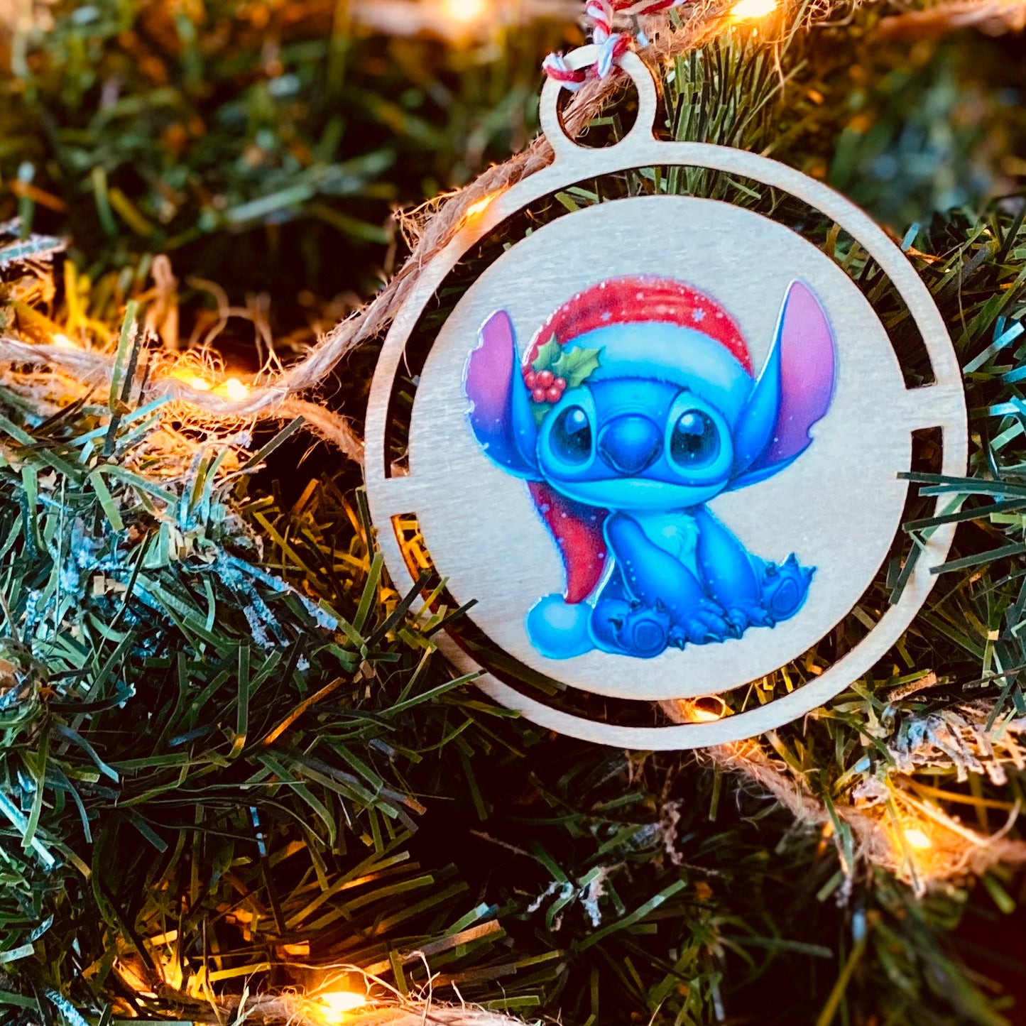 NOËL | Boule Noël Stitch | Grav' & Vous