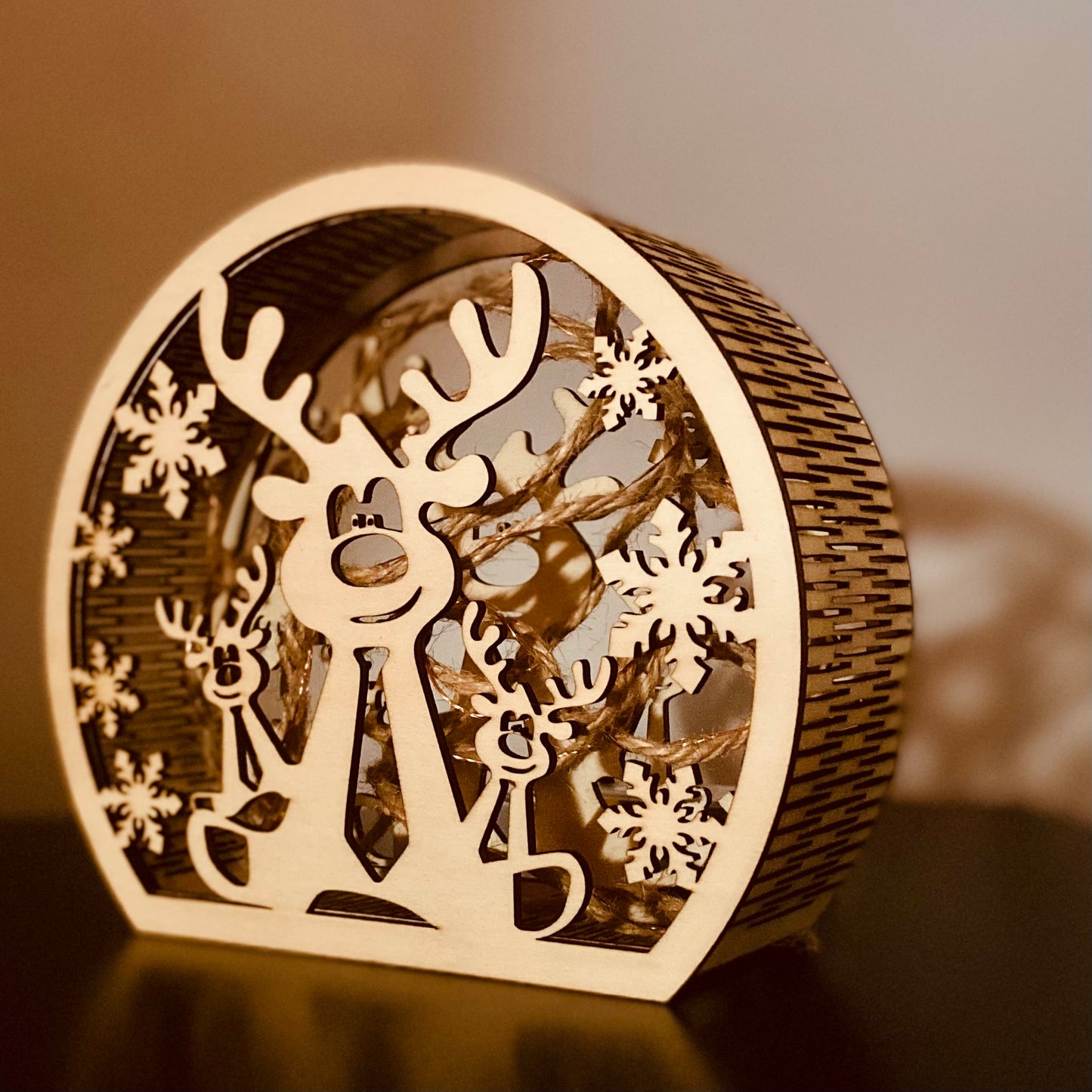 NOËL | Lanterne Box en bois – Rennes & flocons – Grav' & Vous