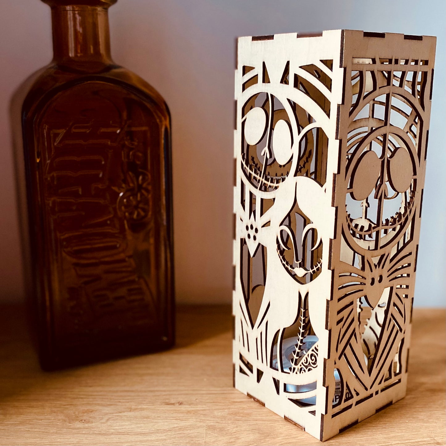 Lampe décorative en bois | Ajourée | Grav' & Vous