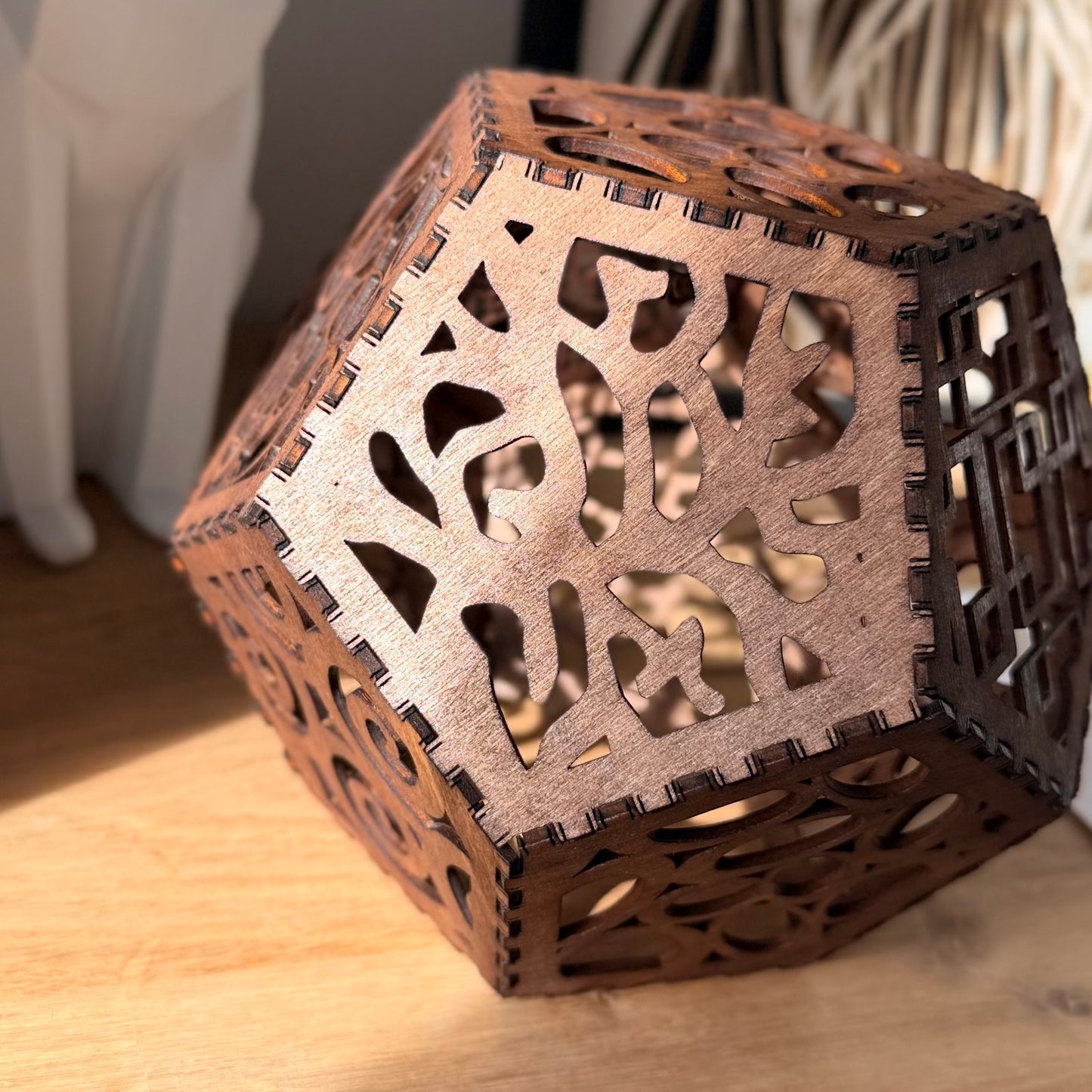 Lampe Dodécaèdre | Lampe de table | Grav' & Vous