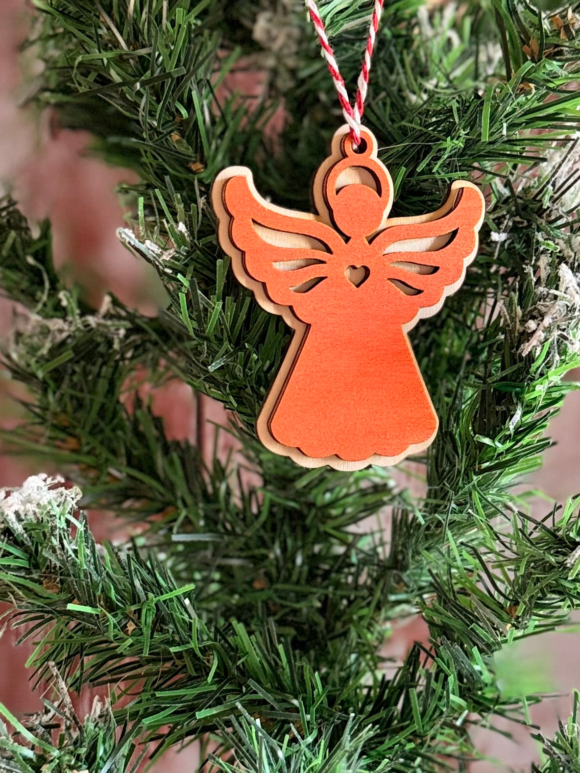 boule de noel ange en bois orange